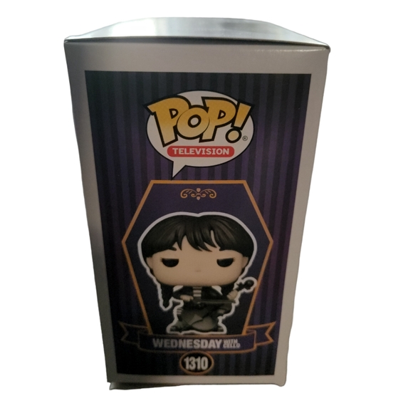 Funko Pop Wednesday Exclusive - Picture 4 of 5